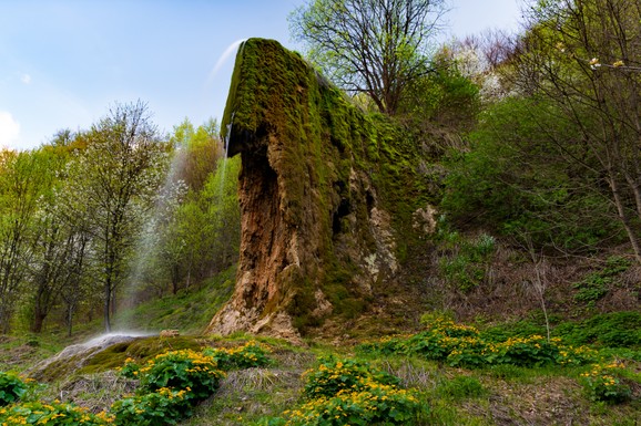 (FOTO) NA MANJE OD 2 SATA OD BEOGRADA NALAZI SE "SRPSKI BALI" Skriveni gigant izgleda NESTVARNO, a do njega se dolazi na samo jedan način: Tamo nema dometa i interneta