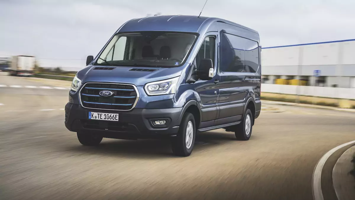 Ford E-Transit 1 generacja 2022 (Ford Pro)