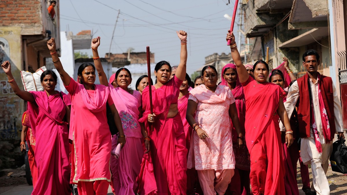 Gulabi ženska grupa iz Indije
