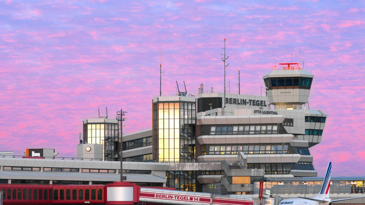 Ostatni lot z berlińskiego lotniska Tegel wystartuje 2 czerwca. Rejs zrealizuje AirBerlin, który o godzinie 22:50 uda się w pożegnalny tzw. "Rundflug", czyli lot nad stolicą Niemiec.