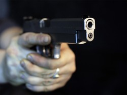 Prokurator postrzelił się z nielegalnie wniesionej broni