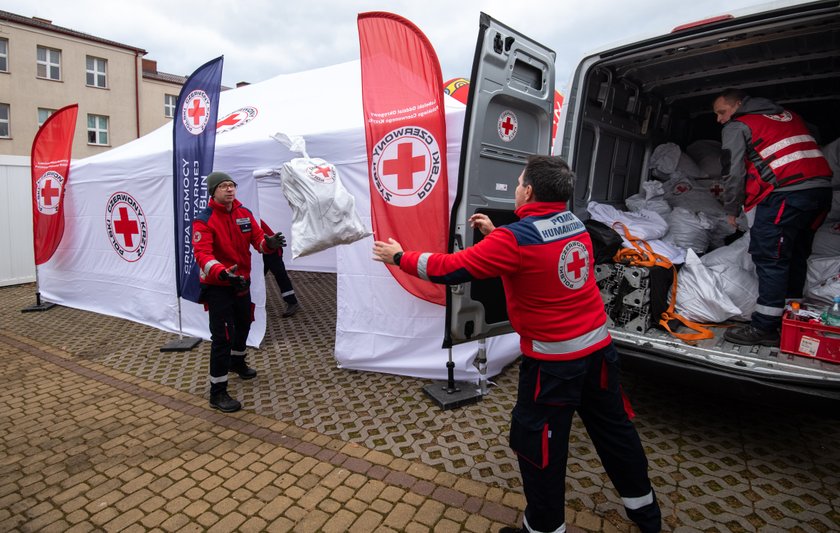 Jurek Owsiak z WOŚP pomaga uchodźcom na granicy z Białorusią. Otwierają Punkt Humanitarny