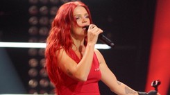 Gwiazdy na półfinale 'The Voice of Poland'. Michał Szpan i jego fascynator, Sarsa zmieniła image [FOTO]