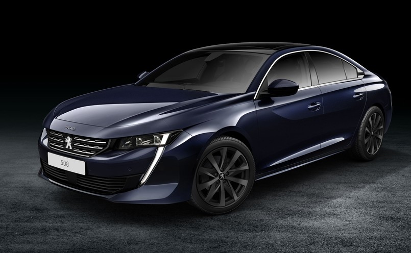 Peugeot 508 – ma zaledwie 1,40 m, a jego płynne i aerodynamiczne linie nadwozia przypominają coupe