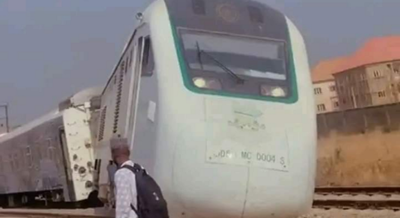 JUST IN: Passengers stranded as Abuja-Kaduna train derails.