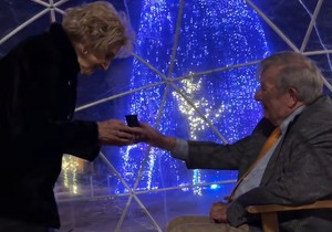 Stariji par, prosidba