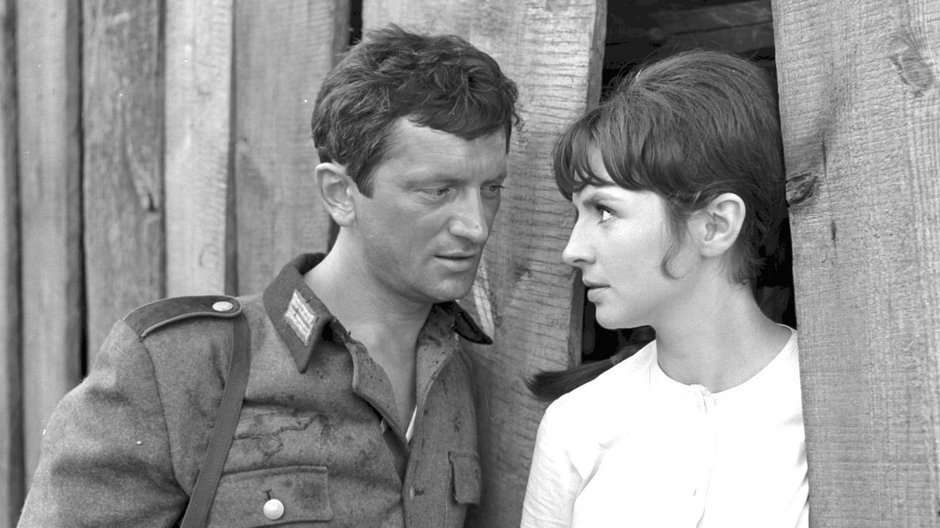Marian Kociniak i Joanna Jędryka w filmie "Jak rozpętałem drugą wojnę światową" (1968)
