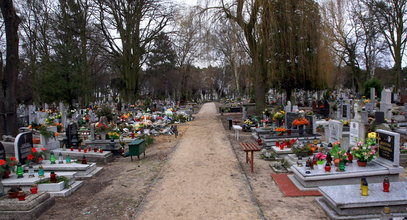 Tajemniczy pożar na cmentarzu w Koszalinie. Znaleziono niezidentyfikowane zwłoki