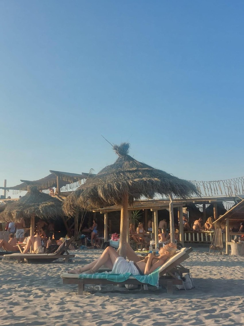 Nataša Bekvalac na Adi Bojani