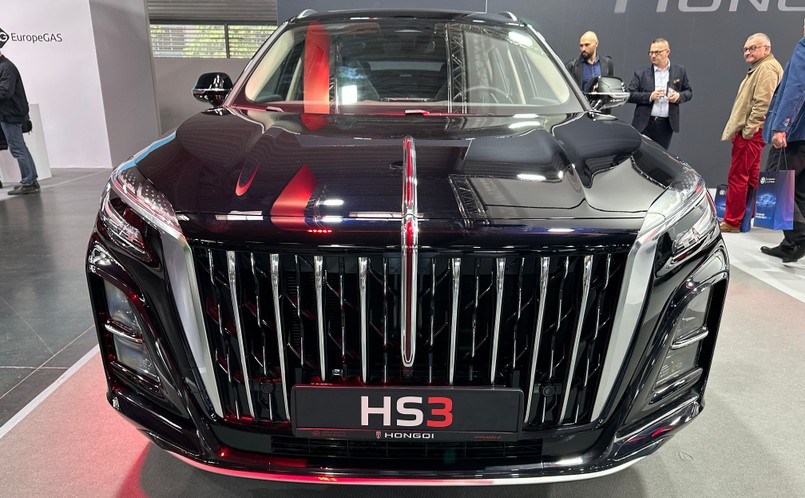 Hongqi HS3