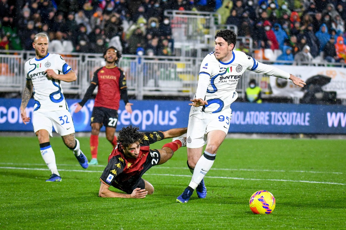 Alessandro Bastoni i Sofian Kiyine