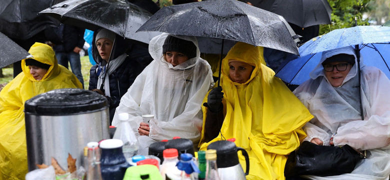 Nauczyciele, kolejarze i górnicy w obronie pracowników LOT. 11 listopada przez Warszawę ma przejść wielka demonstracja