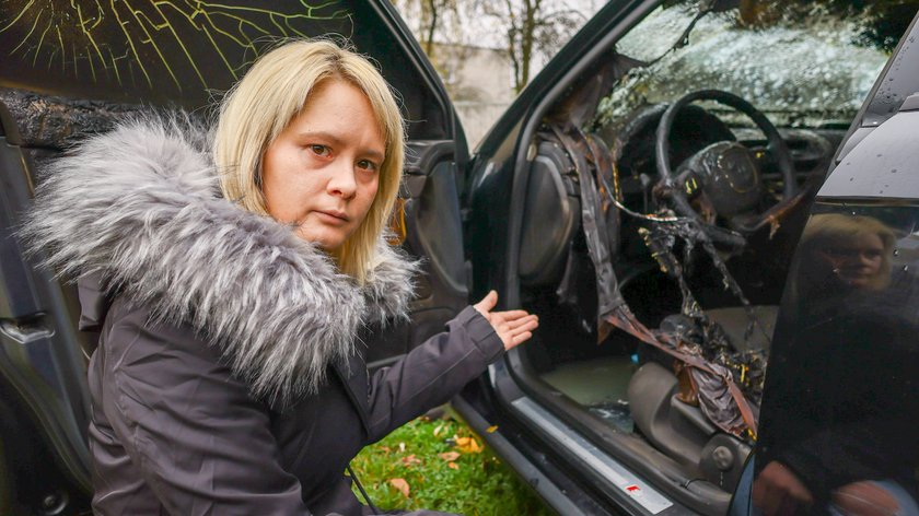 Tak wygląda nasze auto. Spaliła je córka właścicielki - mówi Magdalena Gałka