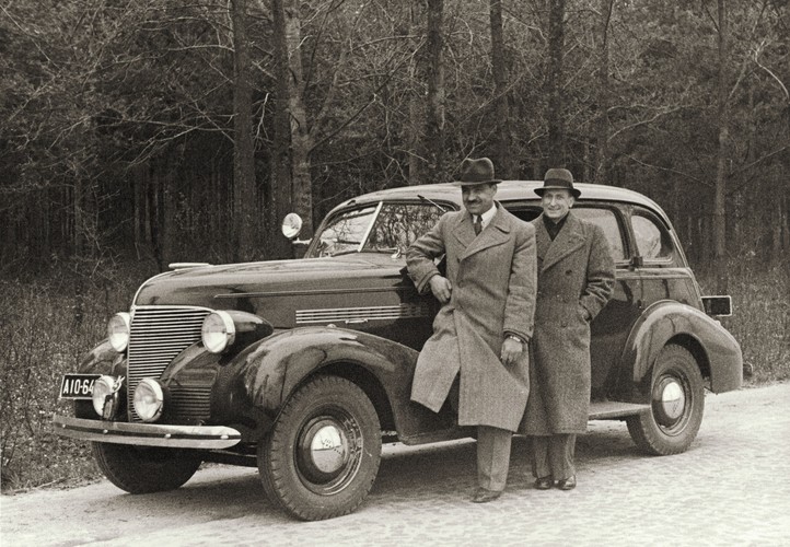 Tak motoryzowano II Rzeczpospolitą. Najlepsze FOTOGRAFIE z Narodowego Archiwum Cyfrowego