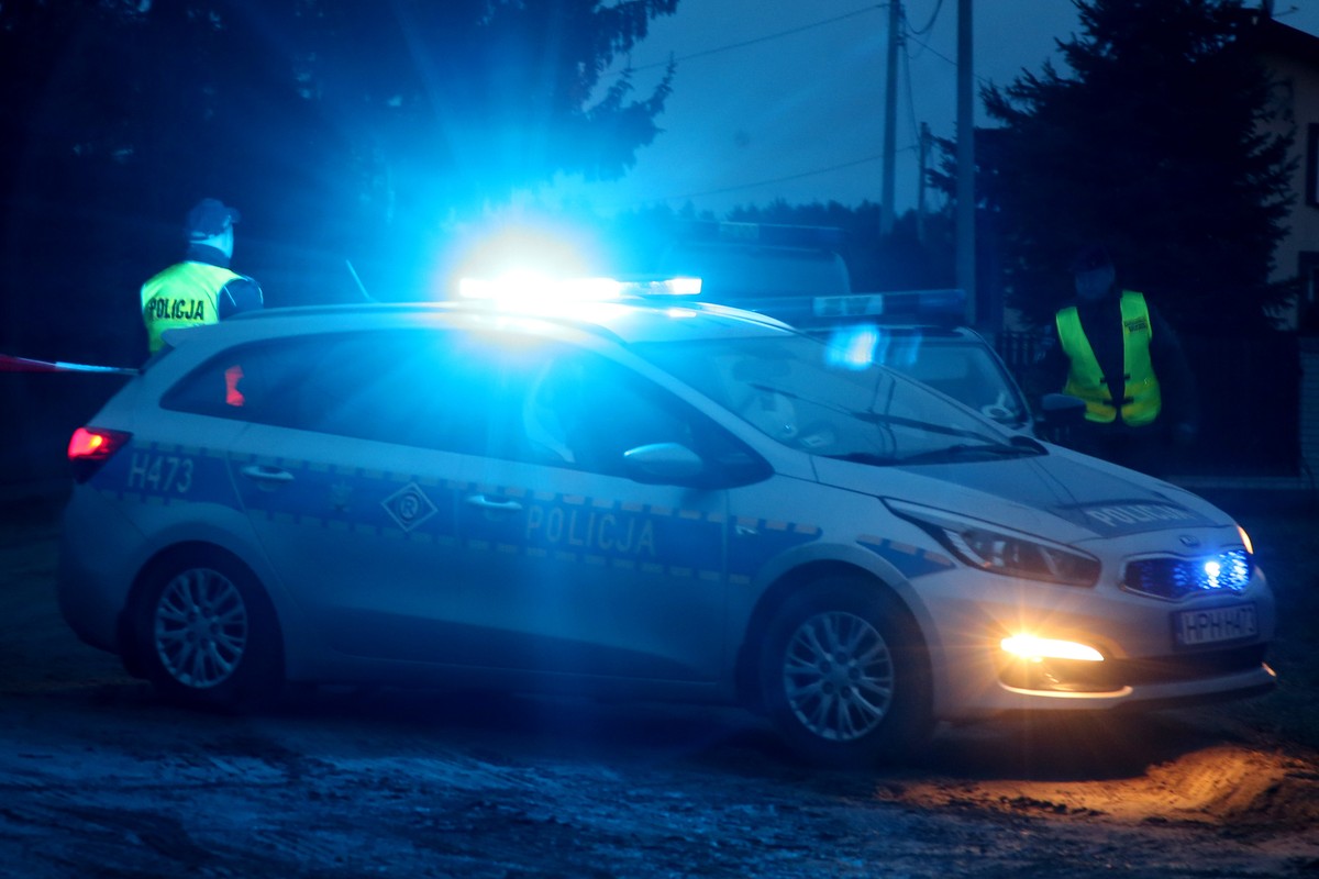 Koszmarny wypadek na Frezjowej w Łodzi. Jak 22-letni kierowca to przeżył?