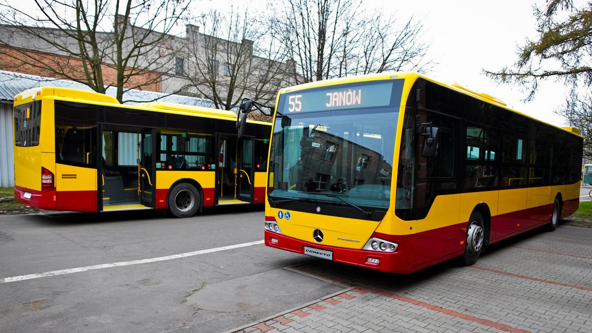 Rządząca miastem koalicja PO i SLD nie zgodziła się na powrót do taryfy biletów 10-minutowych. Taką propozycję złożyli radni PiS-u. Łodzianie tymczasem są niemal jednomyślni. - 10-minutówki są bardzo potrzebne - mówią.