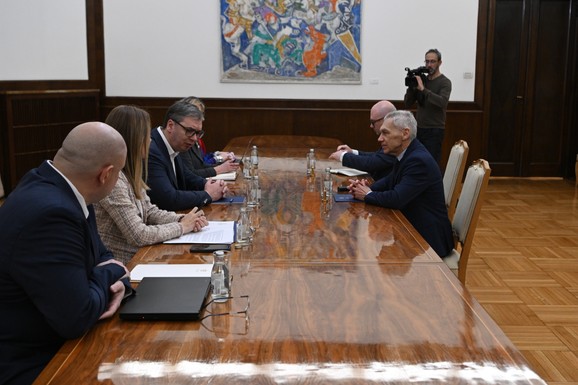 Vučić danas sa ambasadorom Rusije Aleksandrom Bocan-Harčenkom