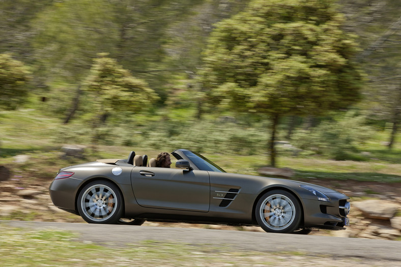 Mercedes SLS AMG Roadster