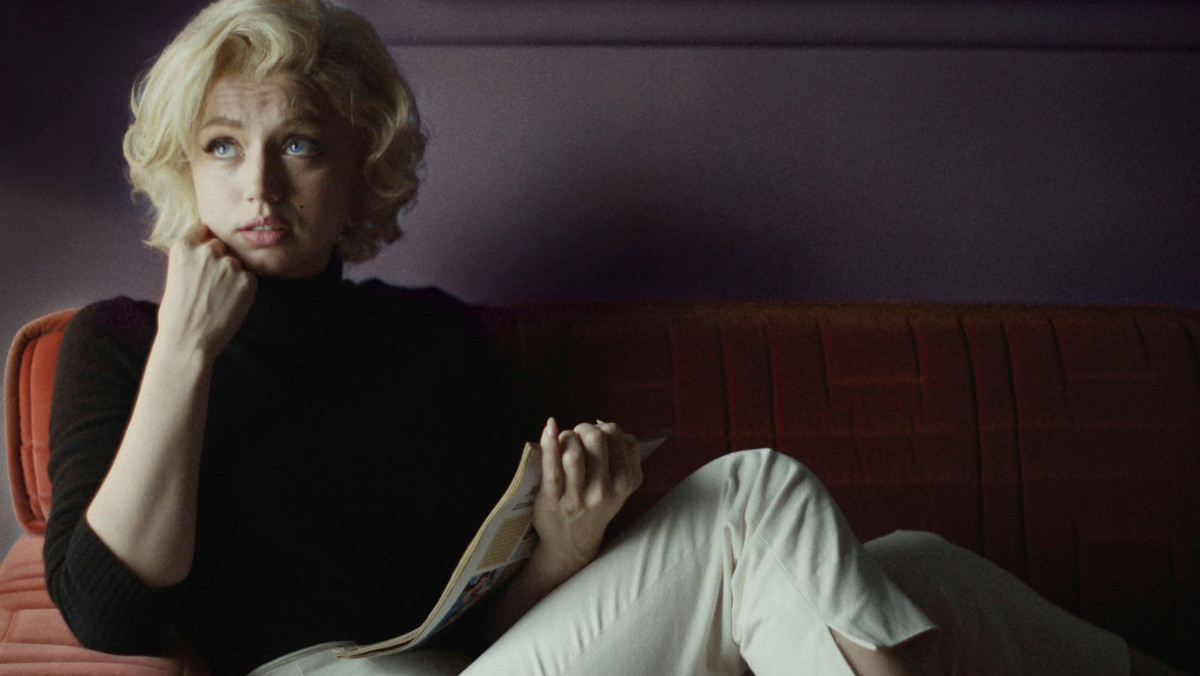 Fani Marilyn Monroe krytykują Anę de Armas. "Nie jest wystarczająco biała"