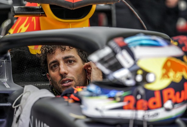 Daniel Ricciardo przysięga, że nie podpisał kontraktu z Ferrari