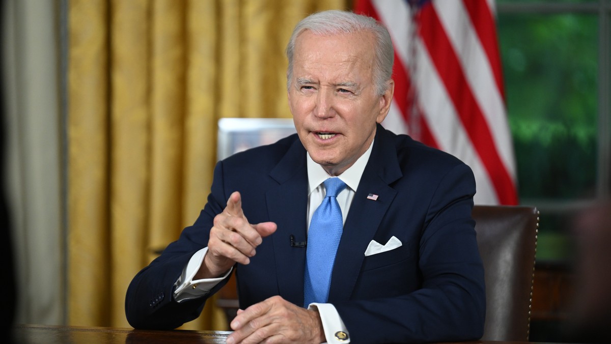 Prezydent Joe Biden podpisał przyjętą przez Kongres ustawę, zawieszającą do 2025 r. limit zadłużenia państwa, co pozwoli Stanom Zjednoczonym na uniknięcie bankructwa.