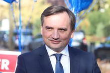 Zbigniew Ziobro powinien zostać sprowadzony do kraju i postawiony przed sądem? Oto, co myślą o tym Polacy
