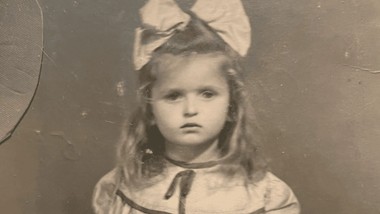 wrzuciła zdjęcie z dzieciństwa i zachwyciła fanów. poznajecie tę polską gwiazdę?