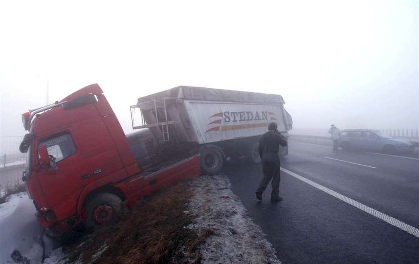 Karambol na S1, zderzyło się około 70 aut!