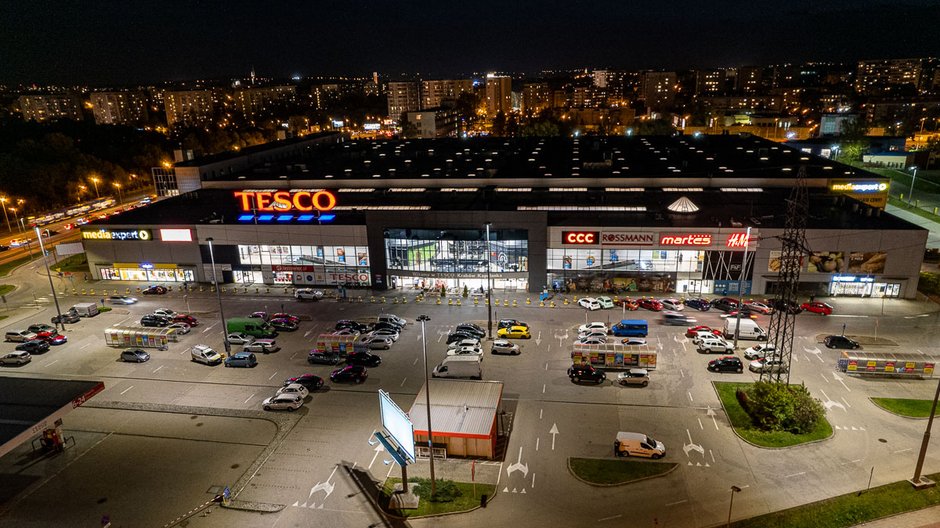 Hipermarket Tesco przy ul. Kapelanka w Krakowie