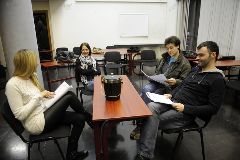 Proba predstave "Ne oblači se nikad"