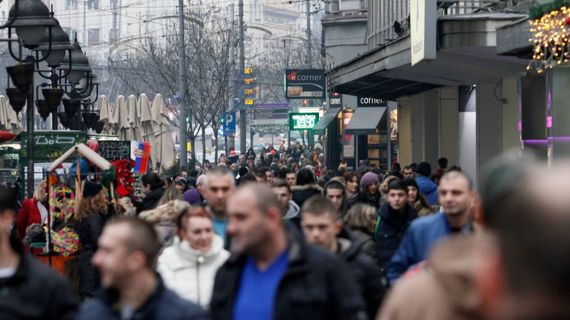 Sav besmisao izolacije u Srbiji stao je u jednu fotku