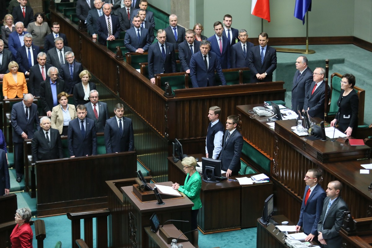 Posłowie na sali obrad. Fot. PAP/Leszek Szymański