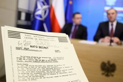 Odtajnione dokumenty NATO o Polsce. Dotyczą przełomu w 1989 r.