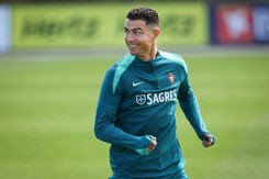 Cristiano Ronaldo przyłapany za kierownicą Ferrari wartego prawie 9 milionów zł