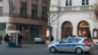 Kraków: policjanci uratowali kobietę z dna Wisły