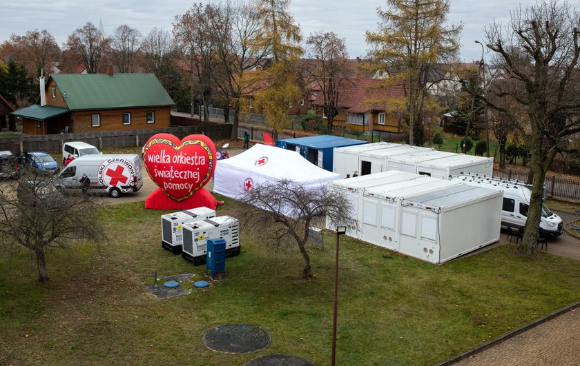 Jurek Owsiak z WOŚP pomaga uchodźcom na granicy z Białorusią. Otwierają Punkt Humanitarny