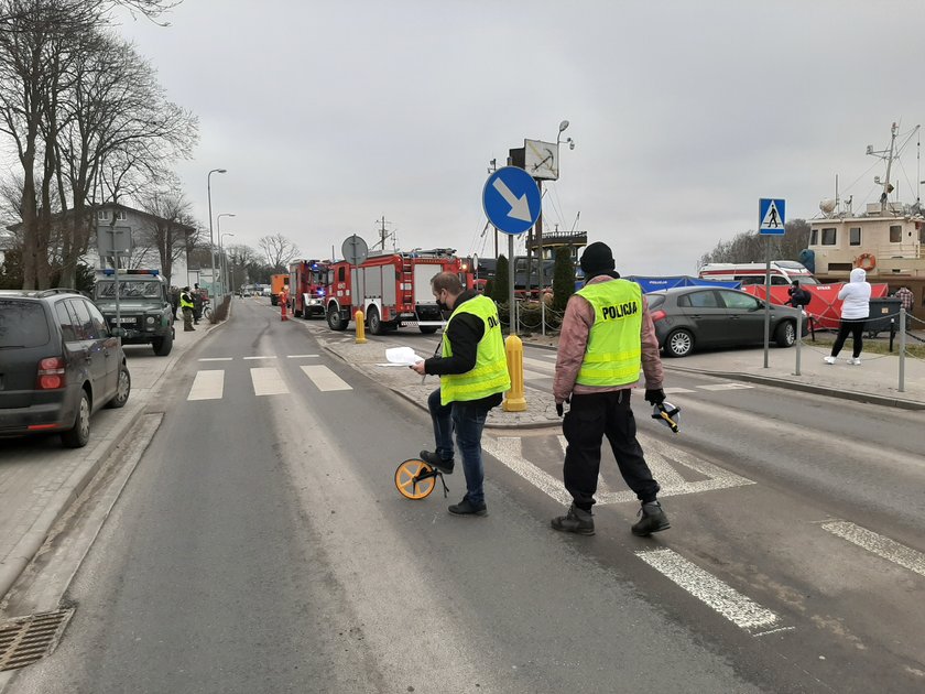 Samochód wpadł do rzeki Dziwna w pobliżu Dziwnowa