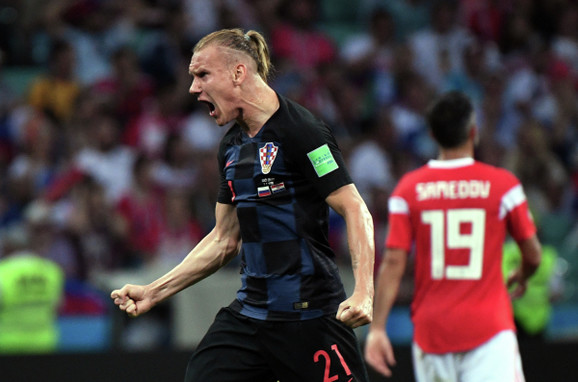   Domagoj Vida, Croatian teammate celebrates Equalization 