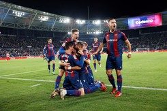 Atletico potknęło się na Levante. Real Sociedad na czele tabeli [WIDEO]