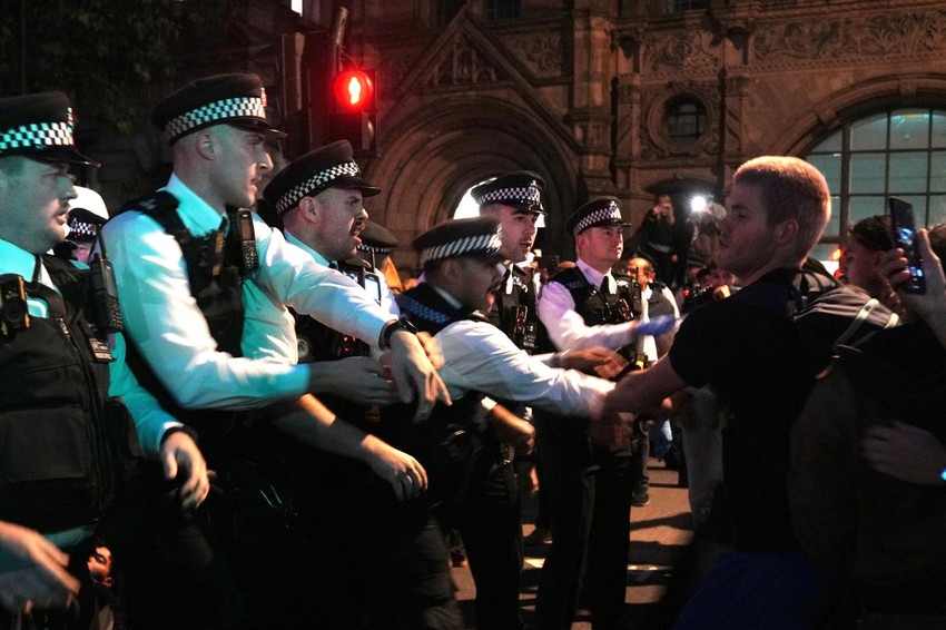 Protesti u Britaniji