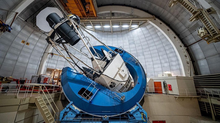 DESI instrument je instaliran unutar teleskopa Majal u Arizoni | Foto: Marilyn Sargent/Berkeley Lab