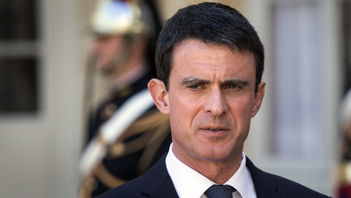 Rząd Francji złoży w parlamencie propozycję przedłużenia o kolejne dwa miesiące stanu wyjątkowego, aby przepisy obowiązywały podczas Euro 2016 - powiedział dzisiaj premier Manuel Valls. Stan wyjątkowy wprowadzono w listopadzie 2015 roku po zamachach w Paryżu.