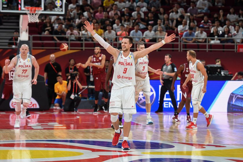 Wielkim fanem NBA jest Bartosz Kurek, nie mniejszym Fabian Drzyzga. Również Aleksander Śliwka lubi ten sport. 