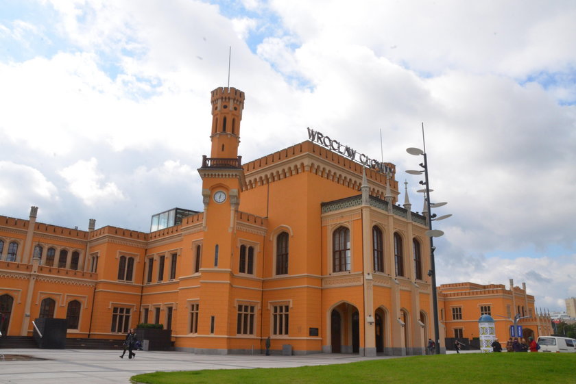 Na dworzec PKP we Wrocławiu wraca kaplica. Brakuje jeszcze pół miliona złotych na jej ukończenie!