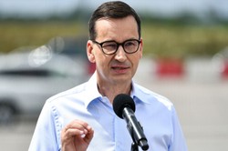 Morawiecki uderza w TVN. "Jak PRL-owska telewizja z czasów Czarnobyla"