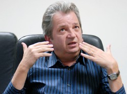 Machulski robi film o Powstaniu. Zrobił już sztukę