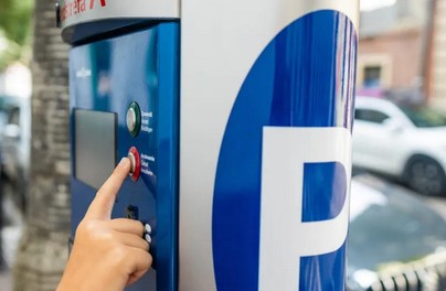 Fałszywe kody QR na parkomatach w Krakowie. Urzędnicy ostrzegają przed oszustwem