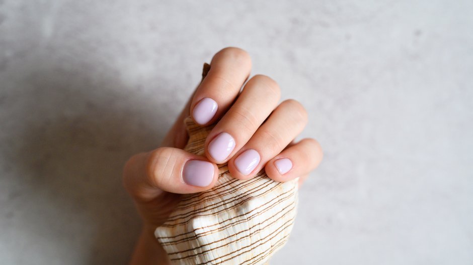 Mauve nails to hit tego sezonu