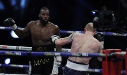 Okolie już w II rundzie boleśnie wybił Jeżewskiemu z głowy walkę o mistrzowski pas