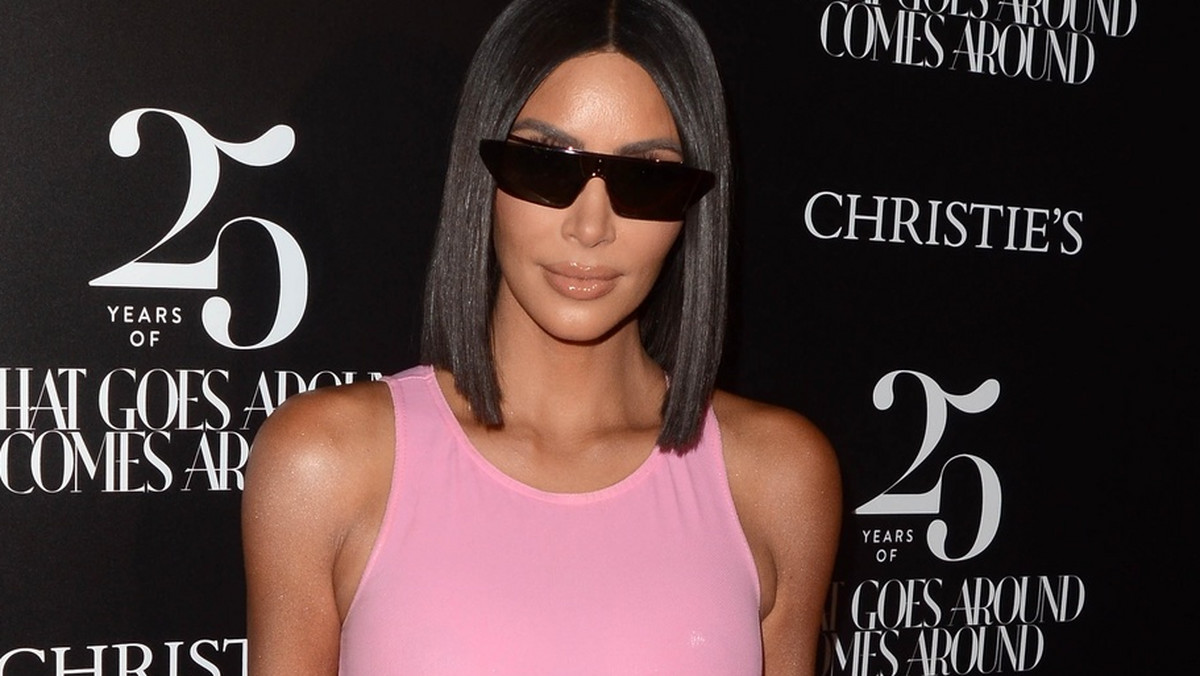 Kim Kardashian na różowo